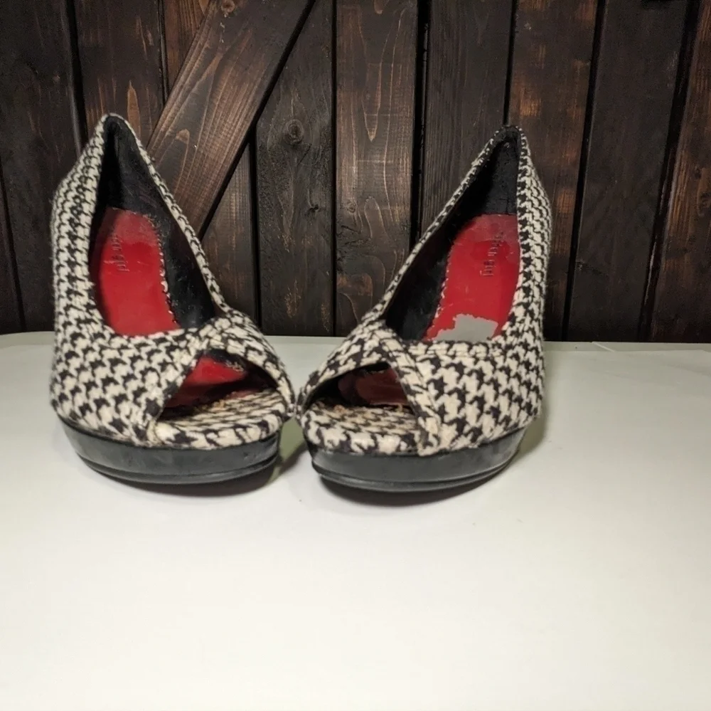 Classic houndstooth, MADDEN girl shoes, size 10 - Picture 3 of 9